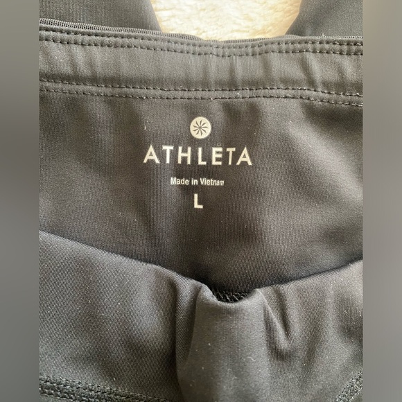 Athleta cropped Black Leggings - Picture 3 of 3